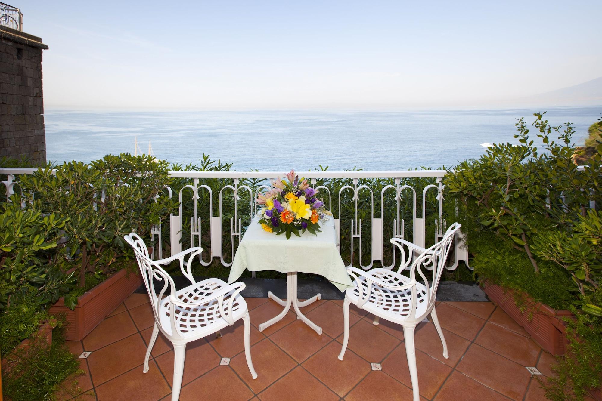 Hotel Corallo Sorrento Sant'Agnello Eksteriør billede